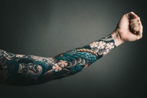 zasady dbania o tatuaż